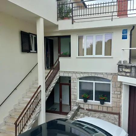 Kiwi Apartment Rabac