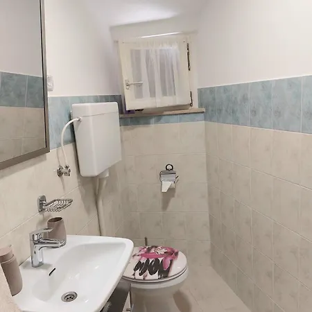 Apartment Kiwi Rabac